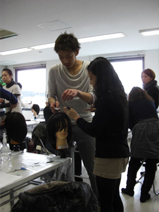 京都市支援事業　ヘアーカット教室